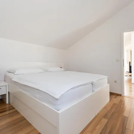 Apartments Barbati Novalja Exterior photo
